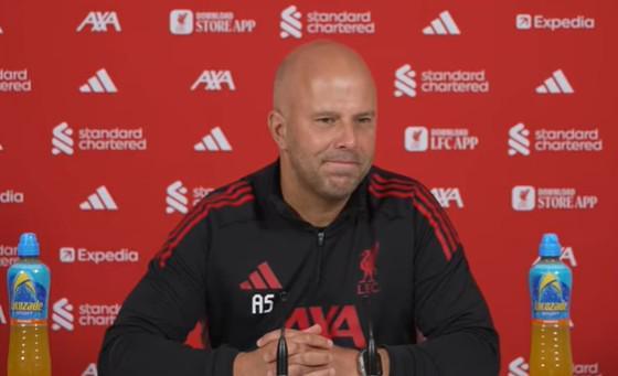 开云体育app-斯洛特：柯蒂斯因伤缺战伯恩利；很高兴球员们国际比赛日没伤